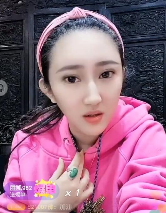 nympho.com_novinhas fake_nike 777bet