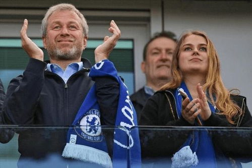 o bicho azul_nk lokomotiva x dínamo_newcastle x city